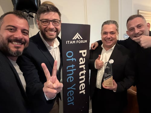 The winning team on Nov 6th in Newbury celebrating their award