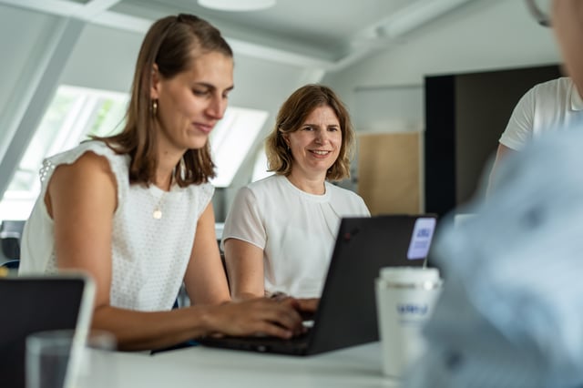 Person research on Laptop